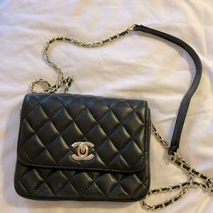 2005-2006 AUTHENTIC Chanel crossbody